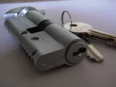 Garden City NY Locksmith Store Garden City, NY 516-535-9670 - broken-key-extraction